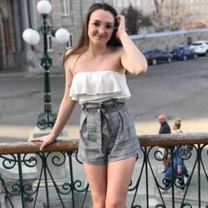 Meet your Posher, Sarah-maude